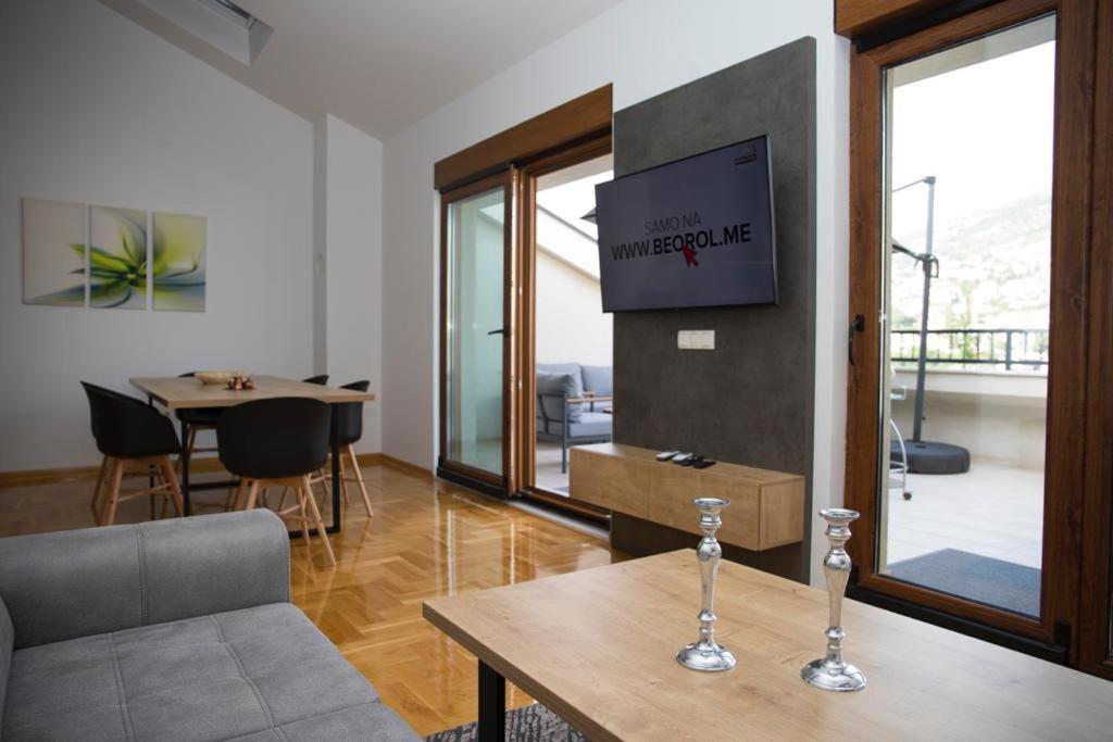 莫斯塔尔Penthouse With Old Bridge View And Jacuzzi公寓 外观 照片